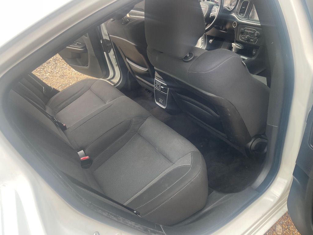2015 Dodge Charger - $8,995