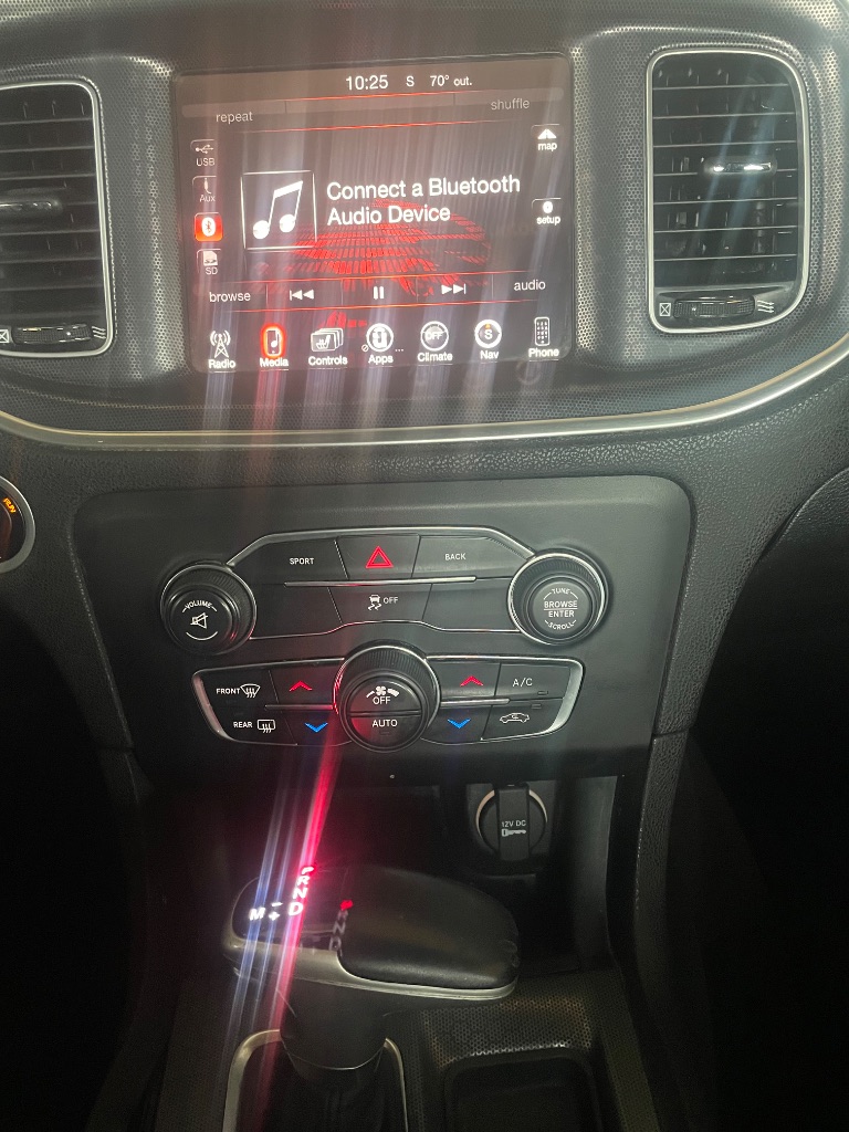 2015 Dodge Charger - $8,995
