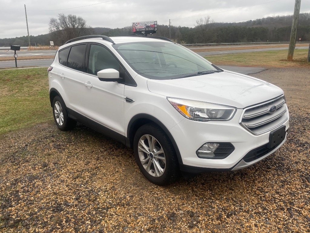 2018 Ford Escape - $9,995