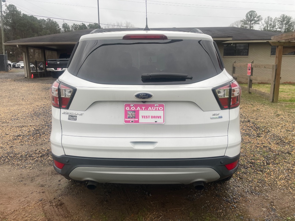 2018 Ford Escape - $9,995