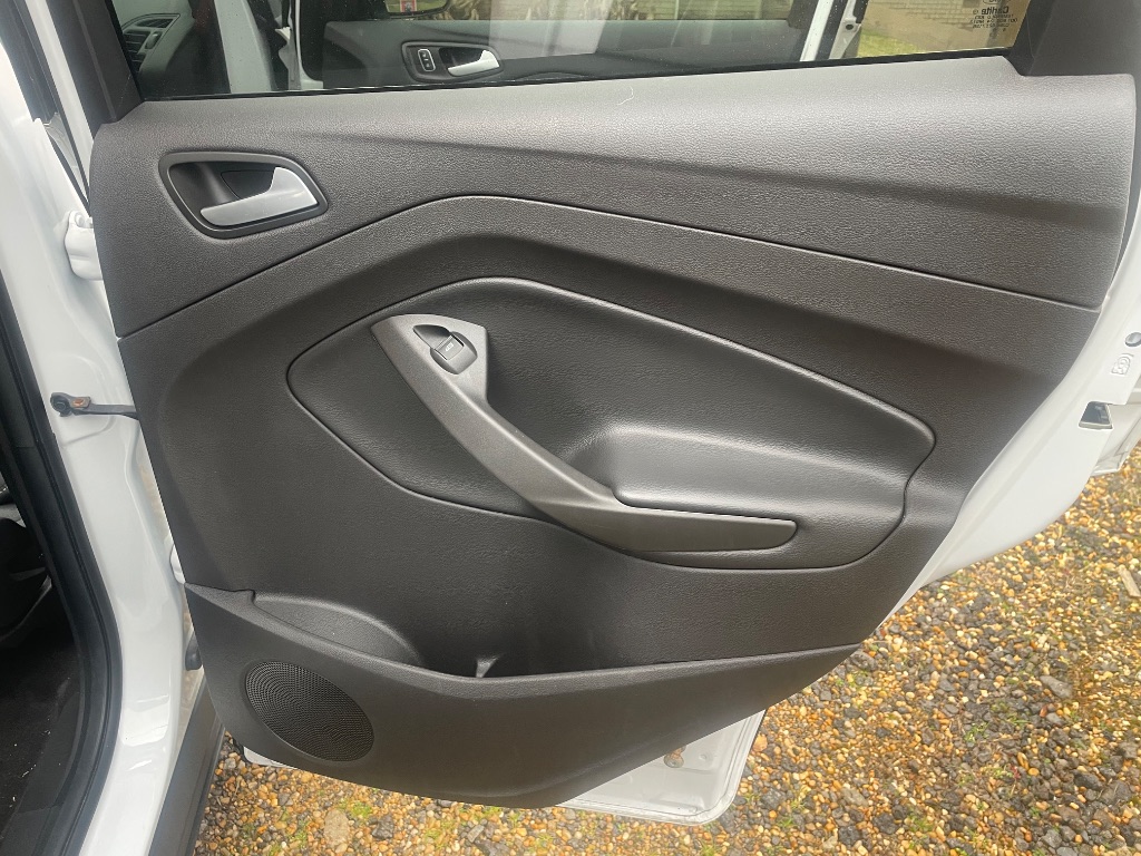2018 Ford Escape - $9,995