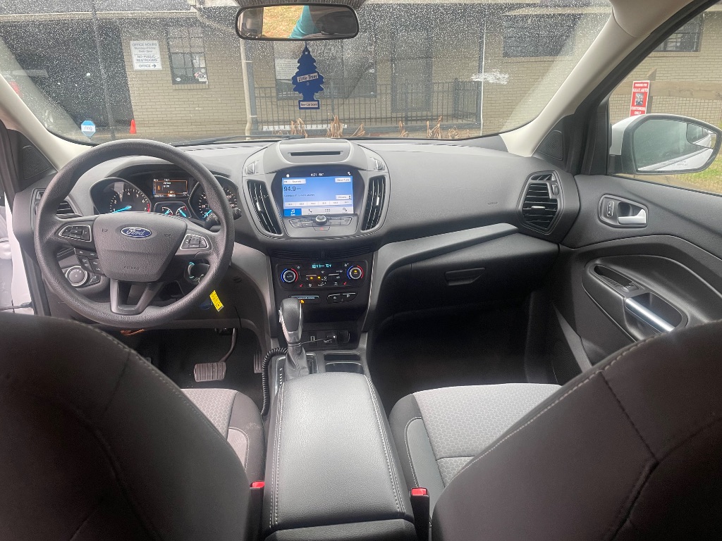2018 Ford Escape - $9,995