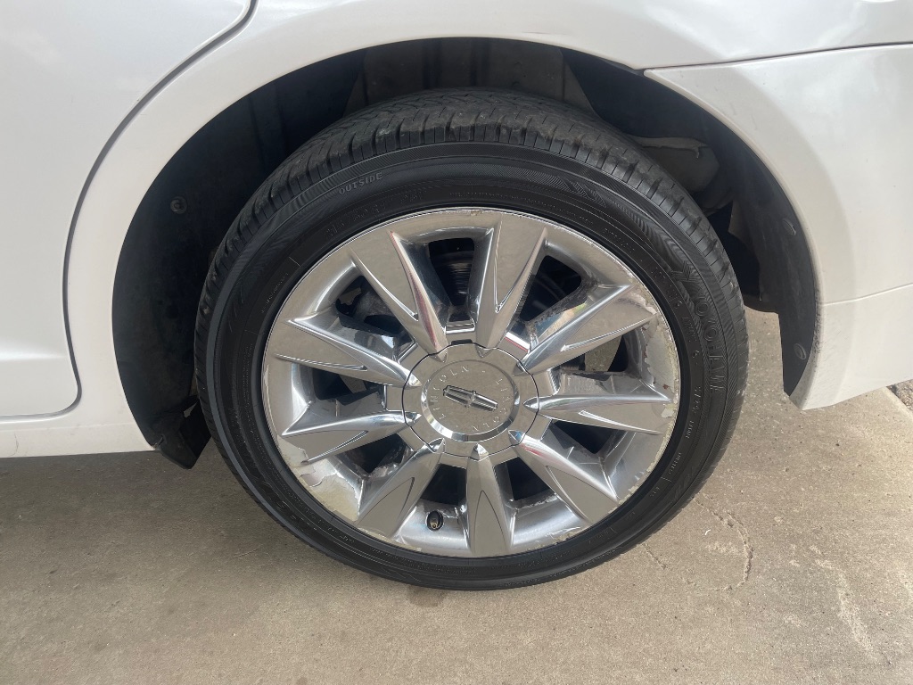 2012 Lincoln MKZ - $2,995