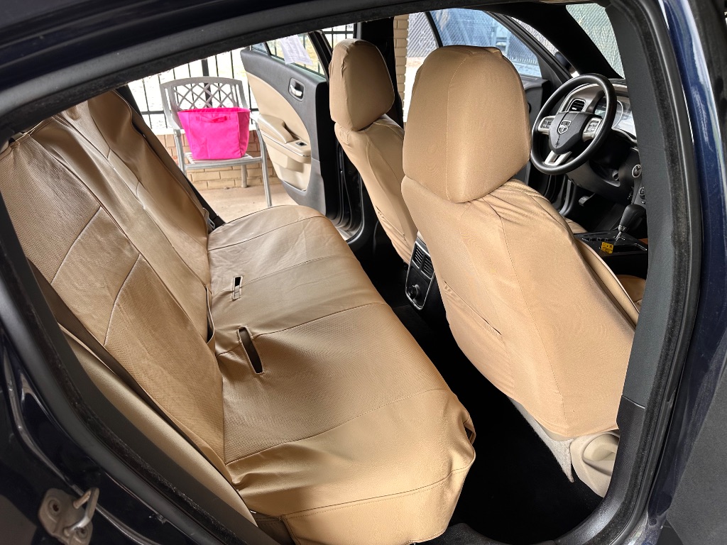 2011 Dodge Charger - $5,995