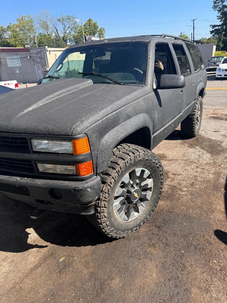 1996 Chevrolet Suburban K2500 photo