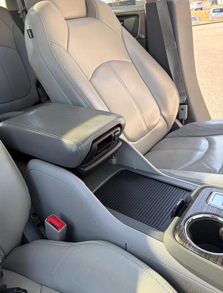2013 GMC Acadia