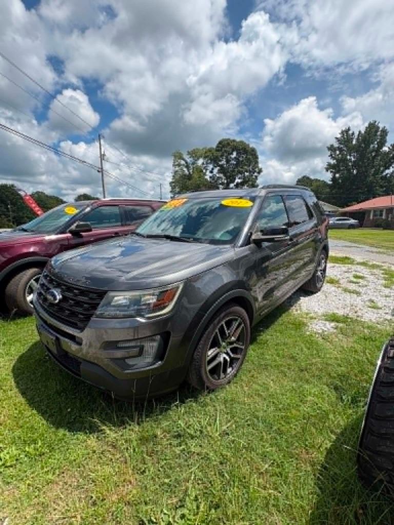 2017 Ford Expedition - $13,997