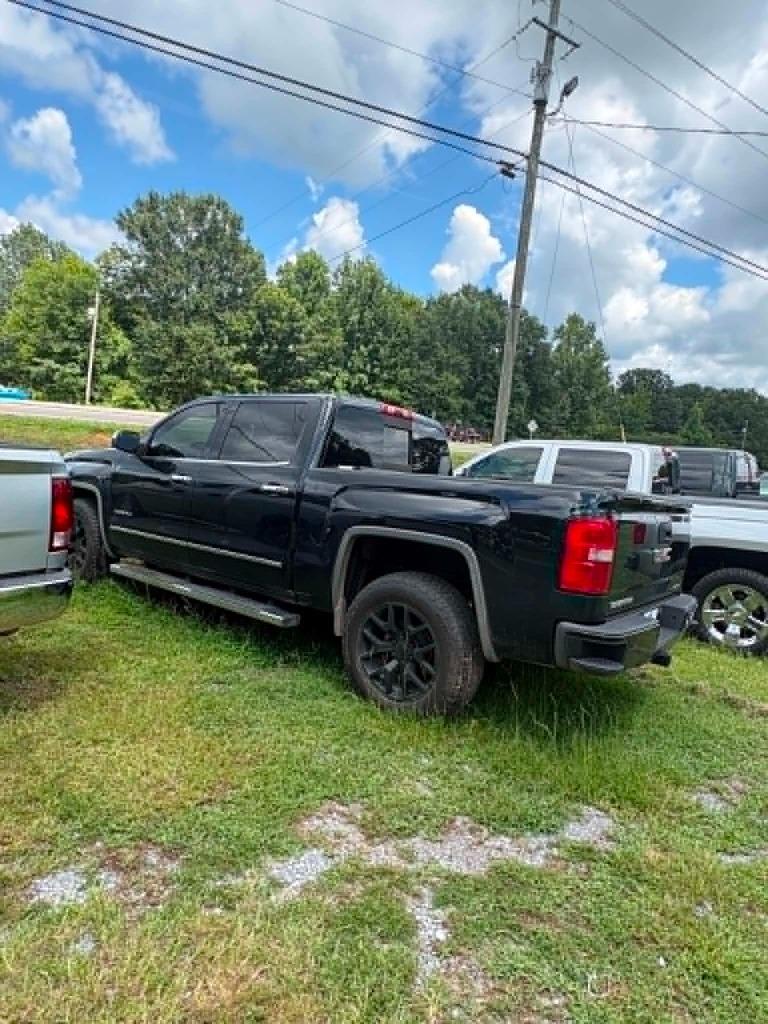 2015 Chevrolet Silverado 2500 - $16,997