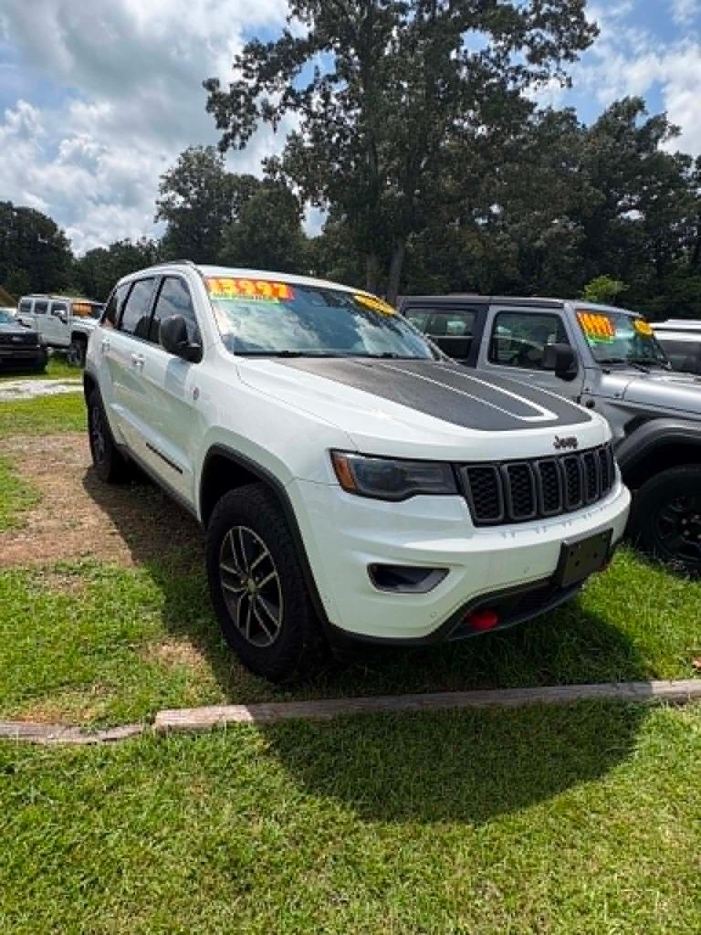 2017 Jeep Cherokee - $13,997