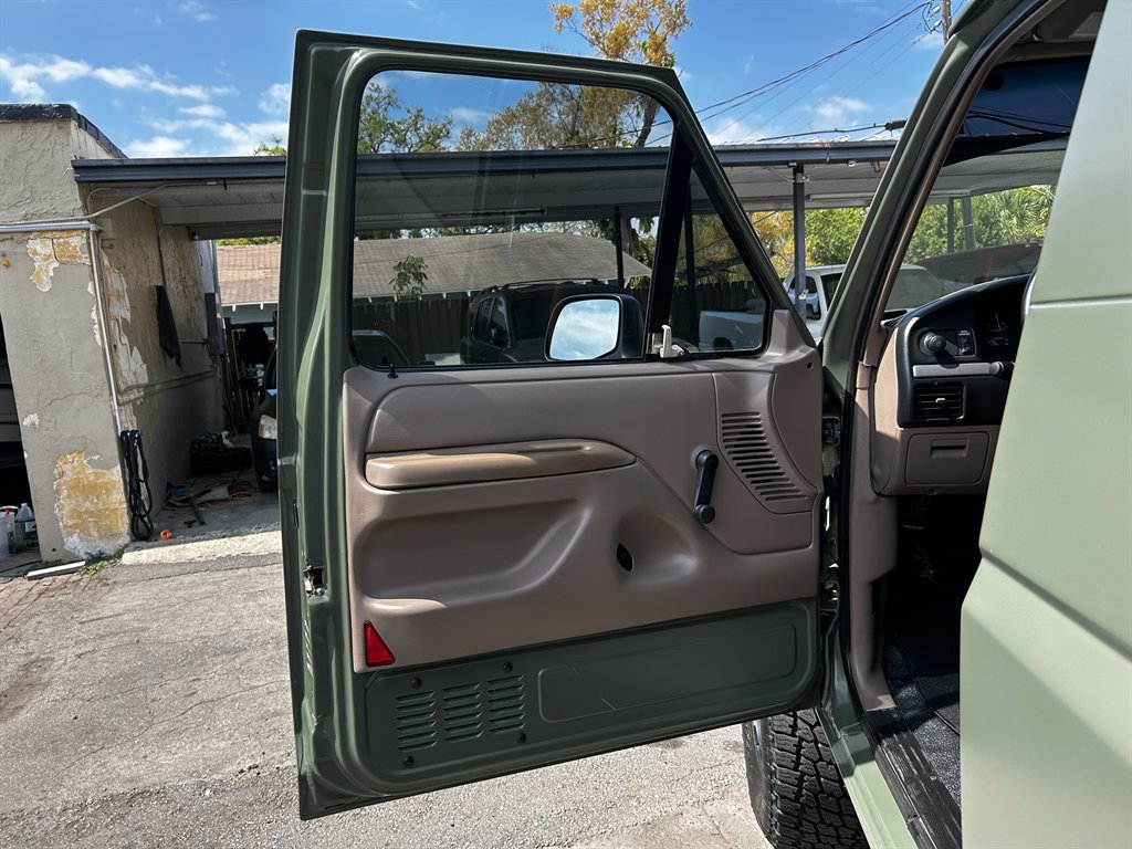 1995 Ford Bronco - $29,999