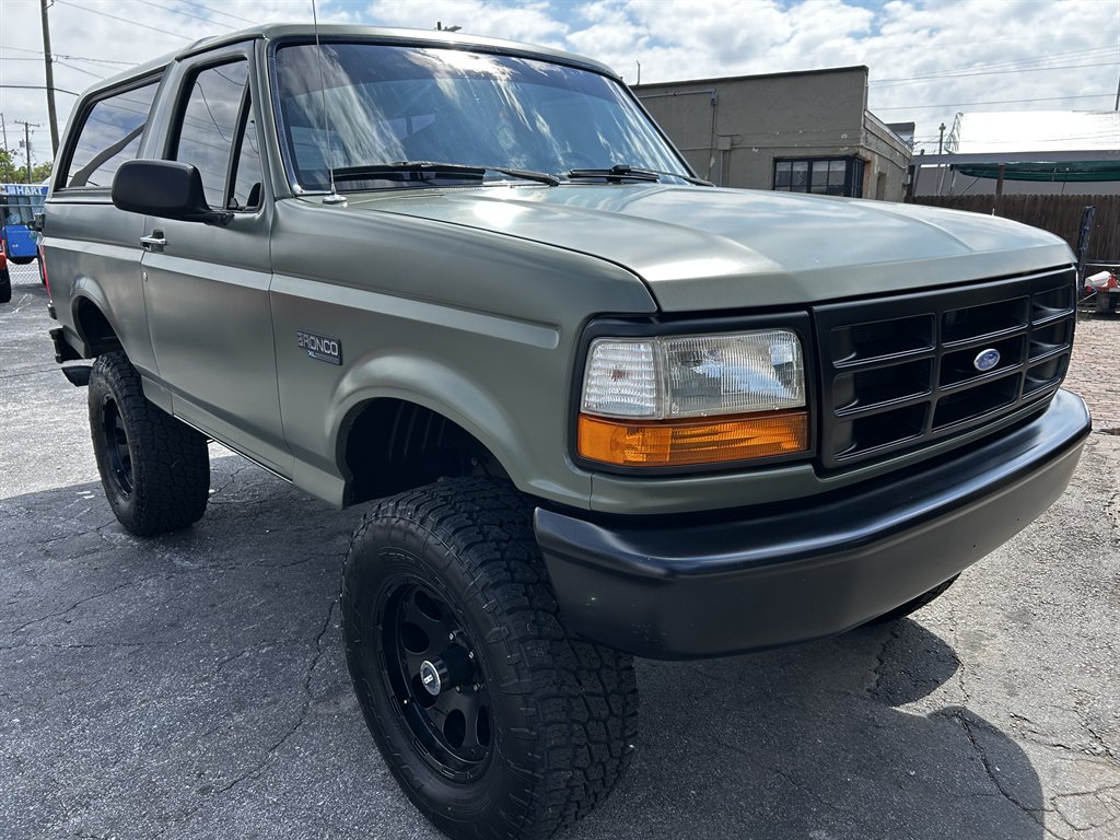 1995 Ford Bronco - $29,999
