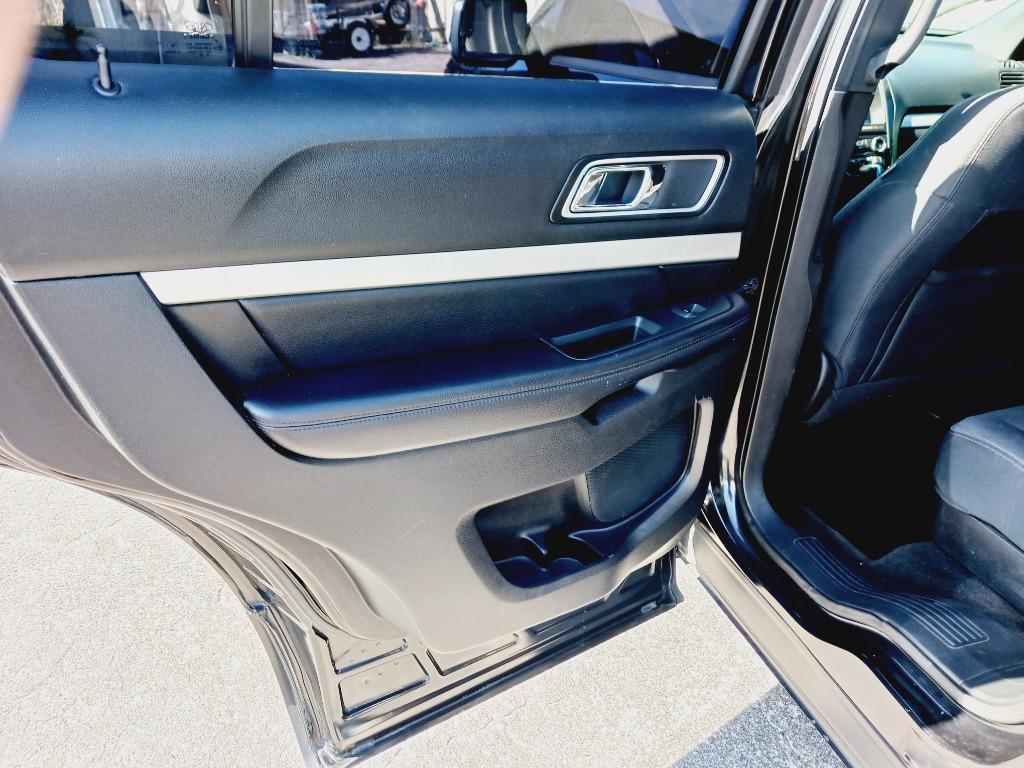 2016 Ford Explorer XLT photo