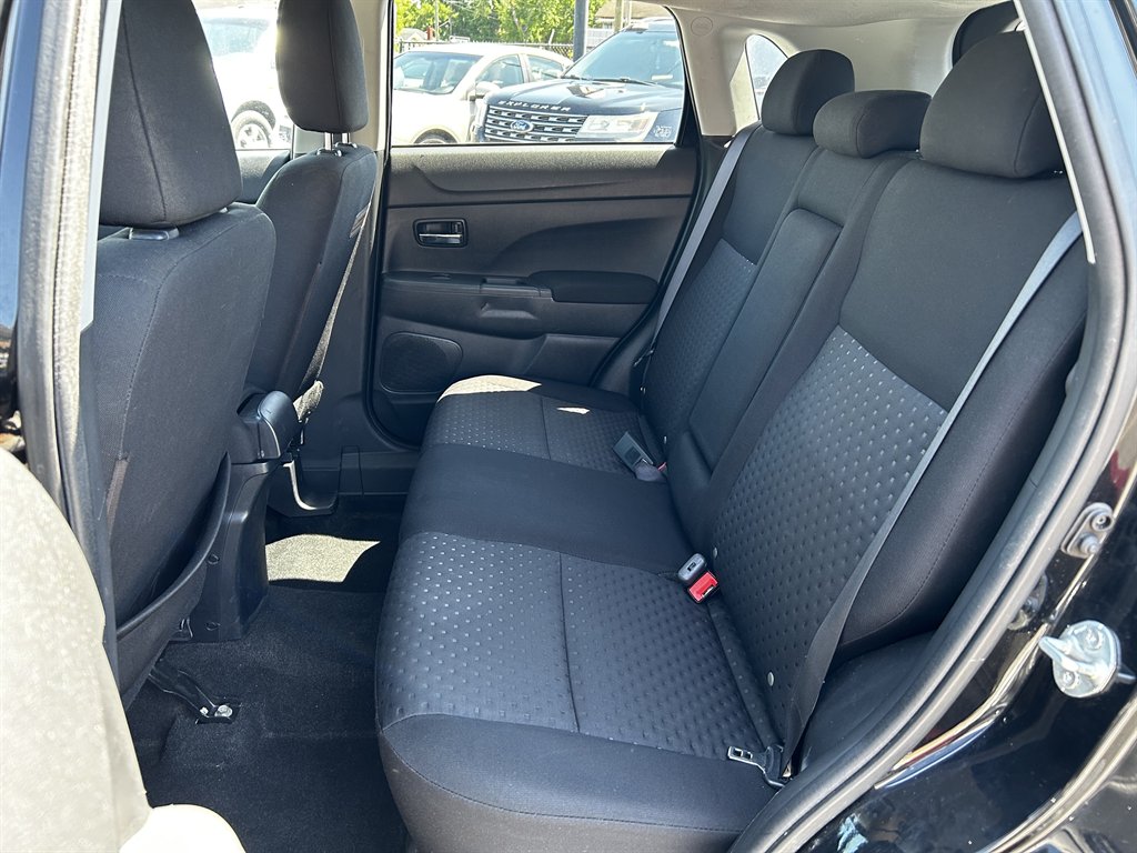 2012 Mitsubishi Outlander Sport SE photo