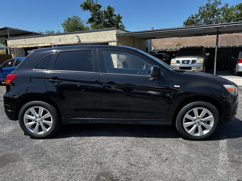 2012 Mitsubishi Outlander Sport SE photo
