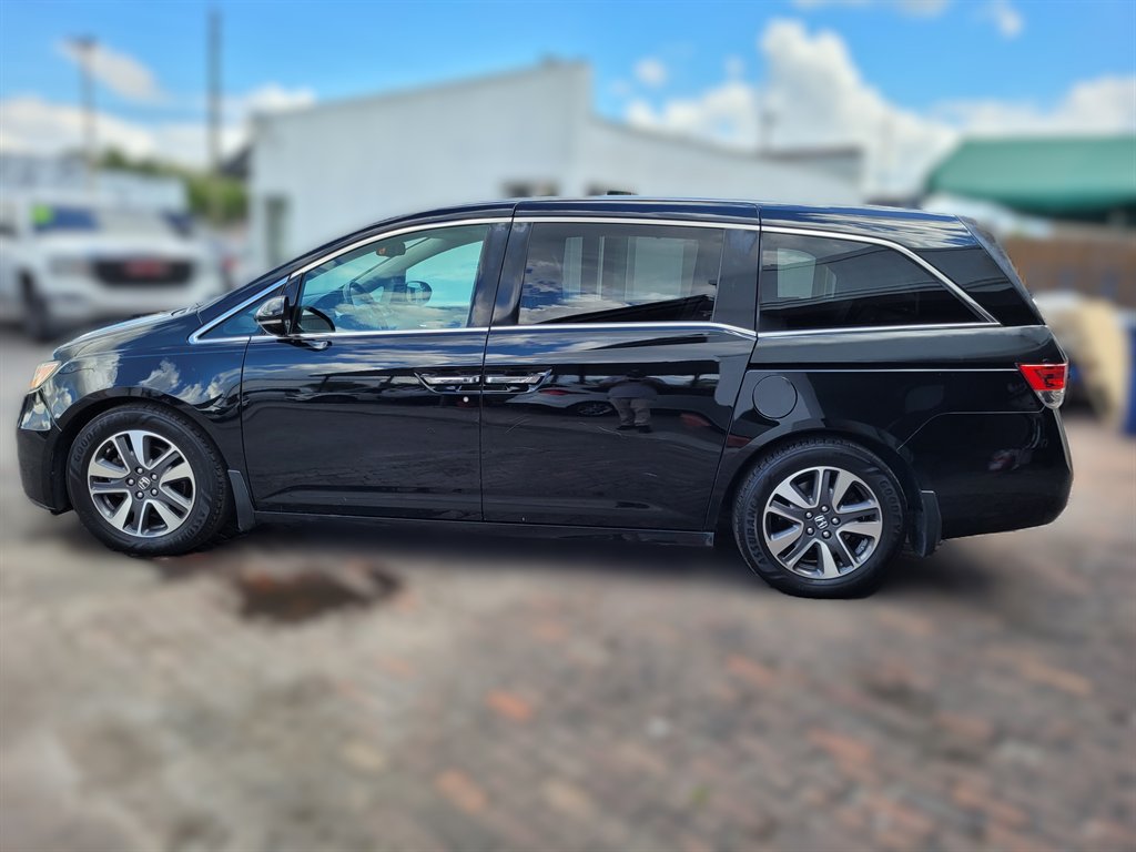 2016 Honda Odyssey - $10,590