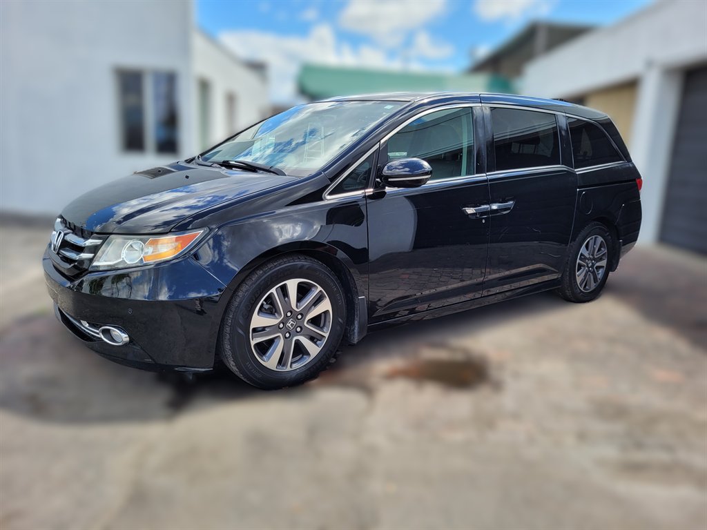 2016 Honda Odyssey - $10,590