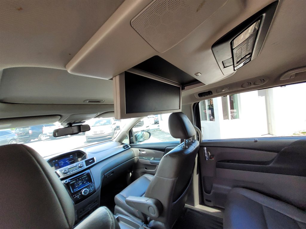 2016 Honda Odyssey - $10,590