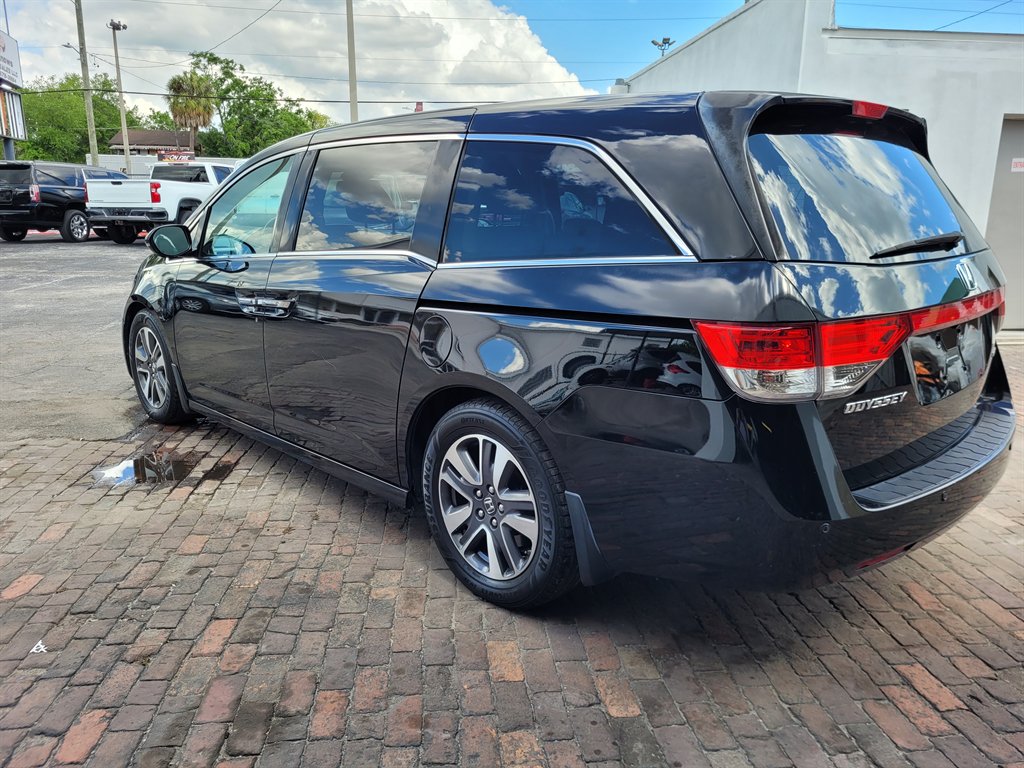 2016 Honda Odyssey - $10,590