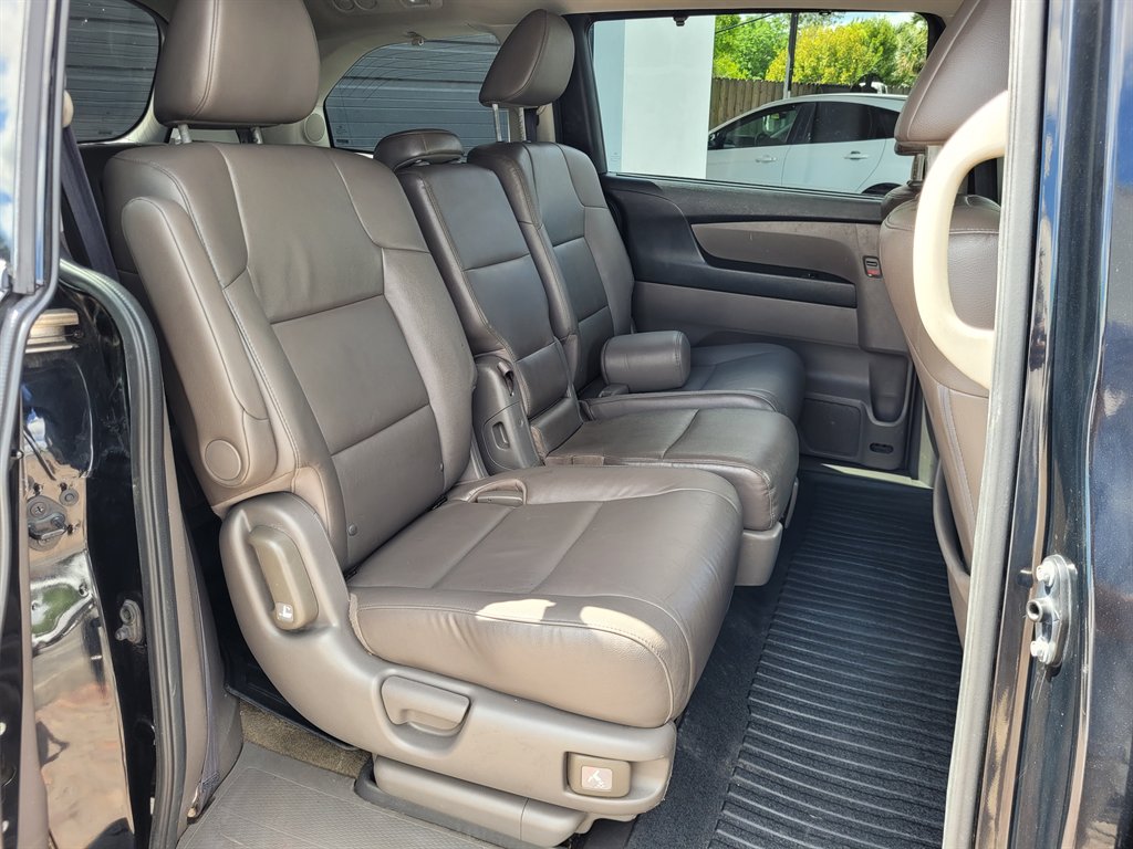 2016 Honda Odyssey - $10,590
