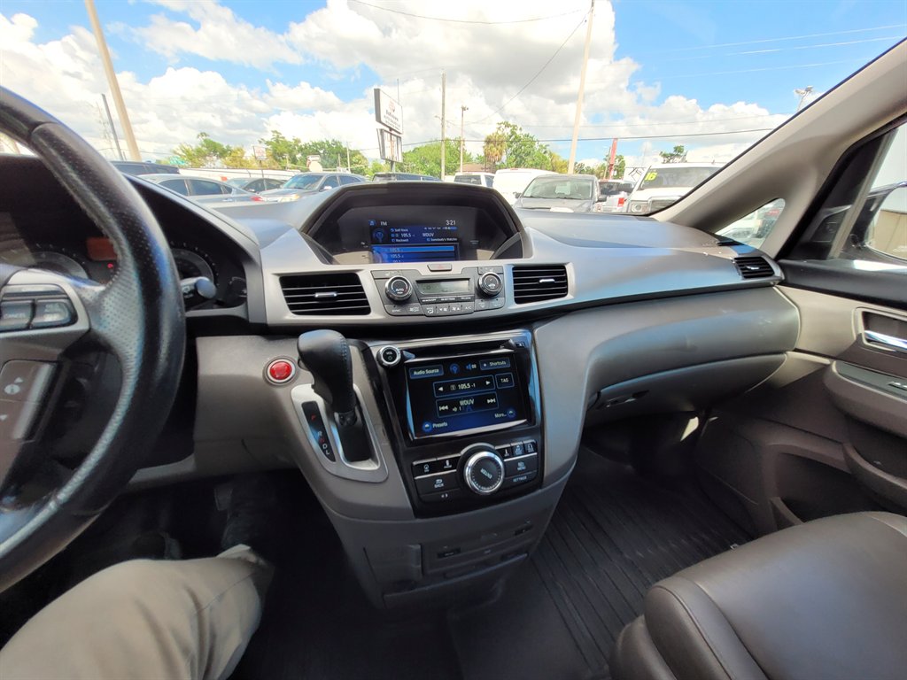 2016 Honda Odyssey - $10,590