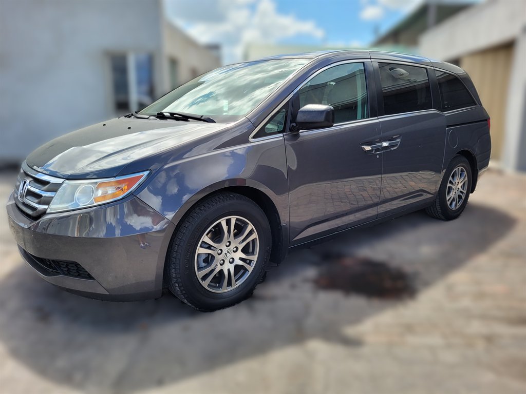 2013 Honda Odyssey - $7,690