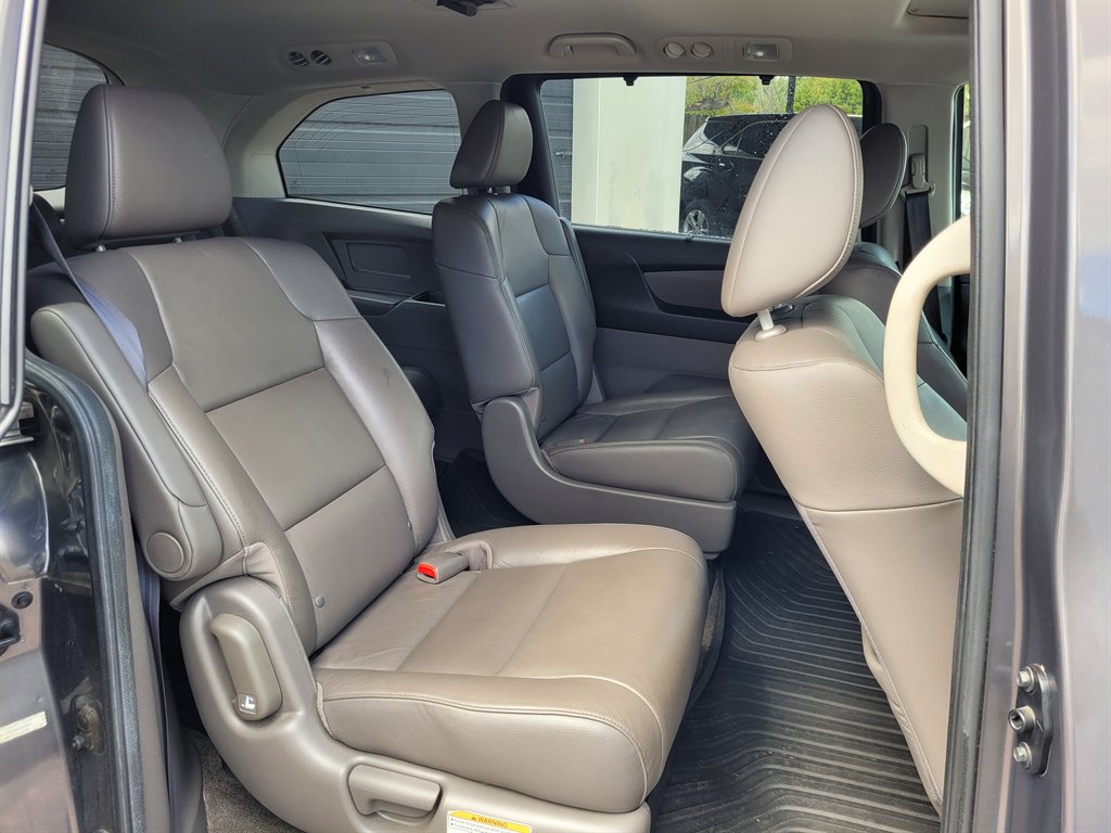2013 Honda Odyssey - $7,690