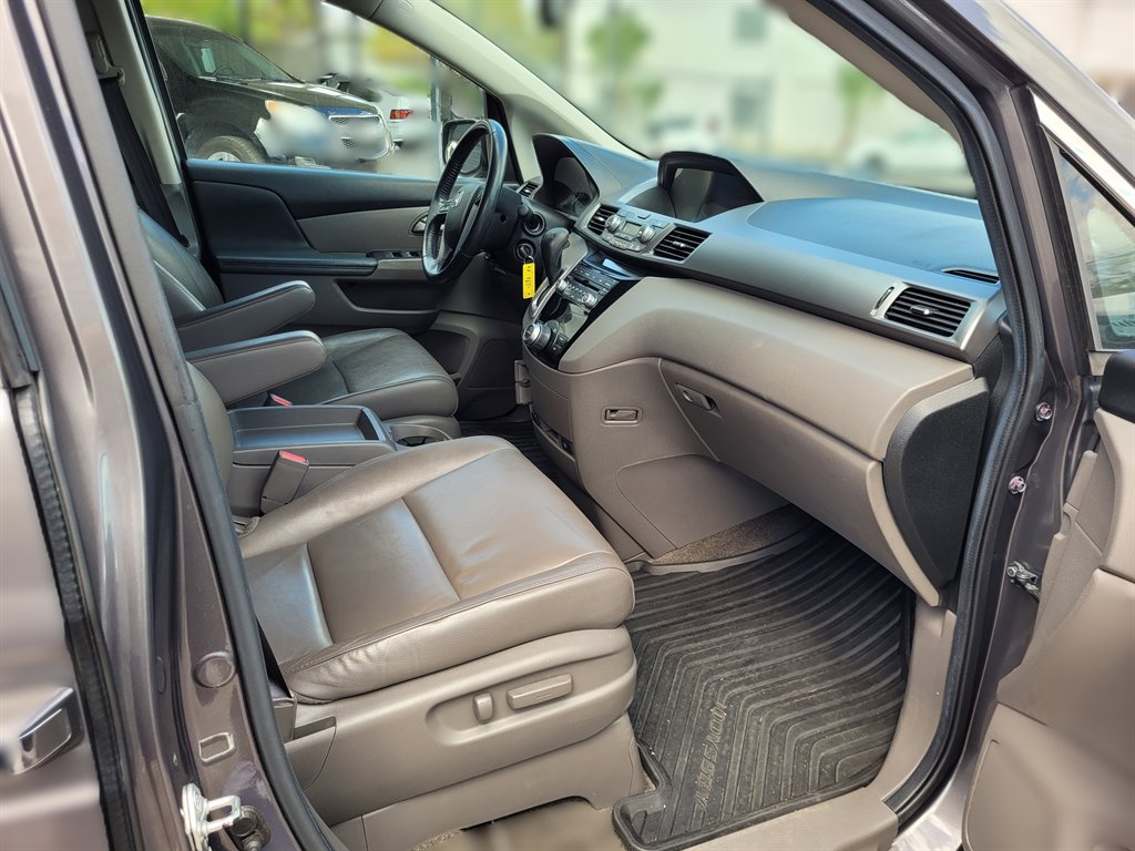2013 Honda Odyssey - $7,690