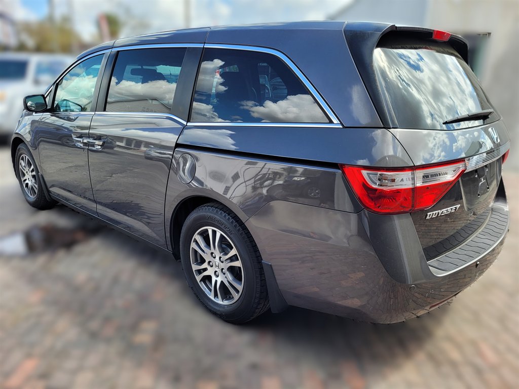 2013 Honda Odyssey - $7,690
