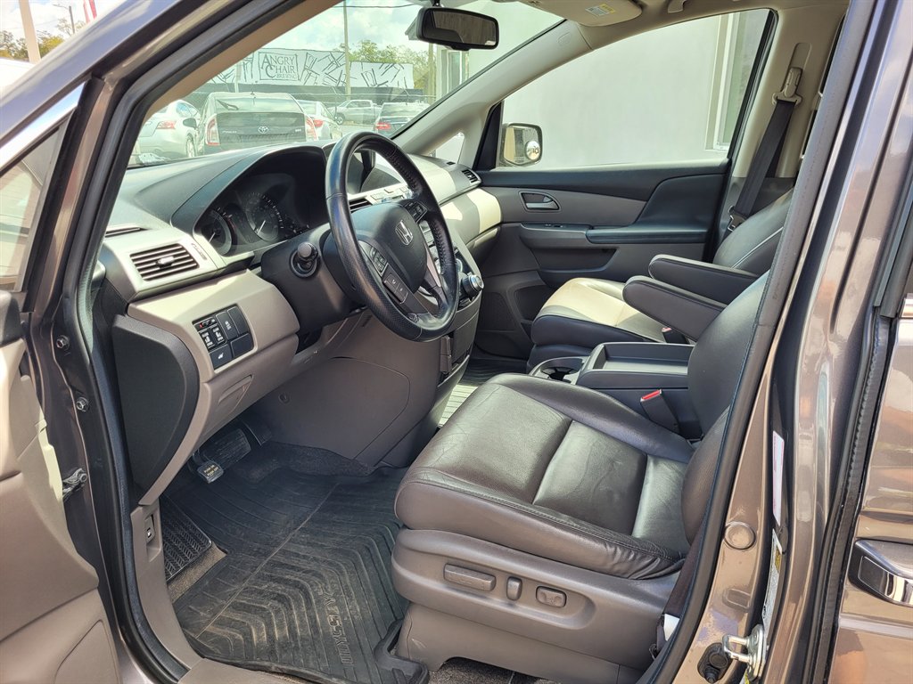 2013 Honda Odyssey - $7,690