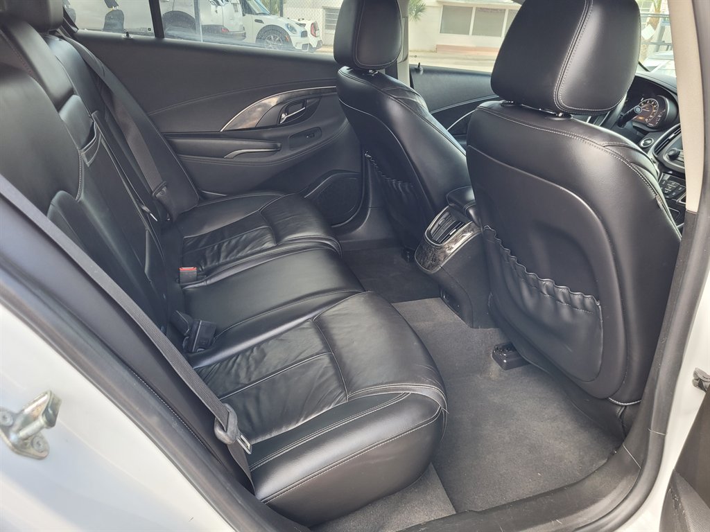 2016 Buick LaCrosse - $8,990