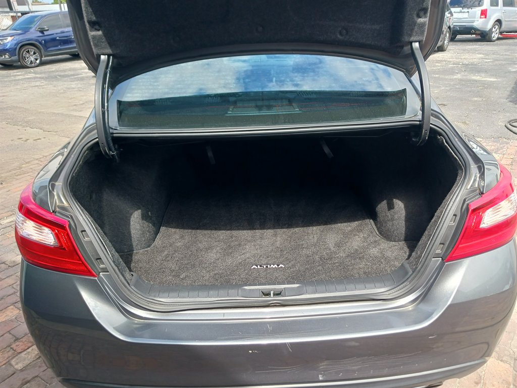 2017 Nissan Altima - $8,190