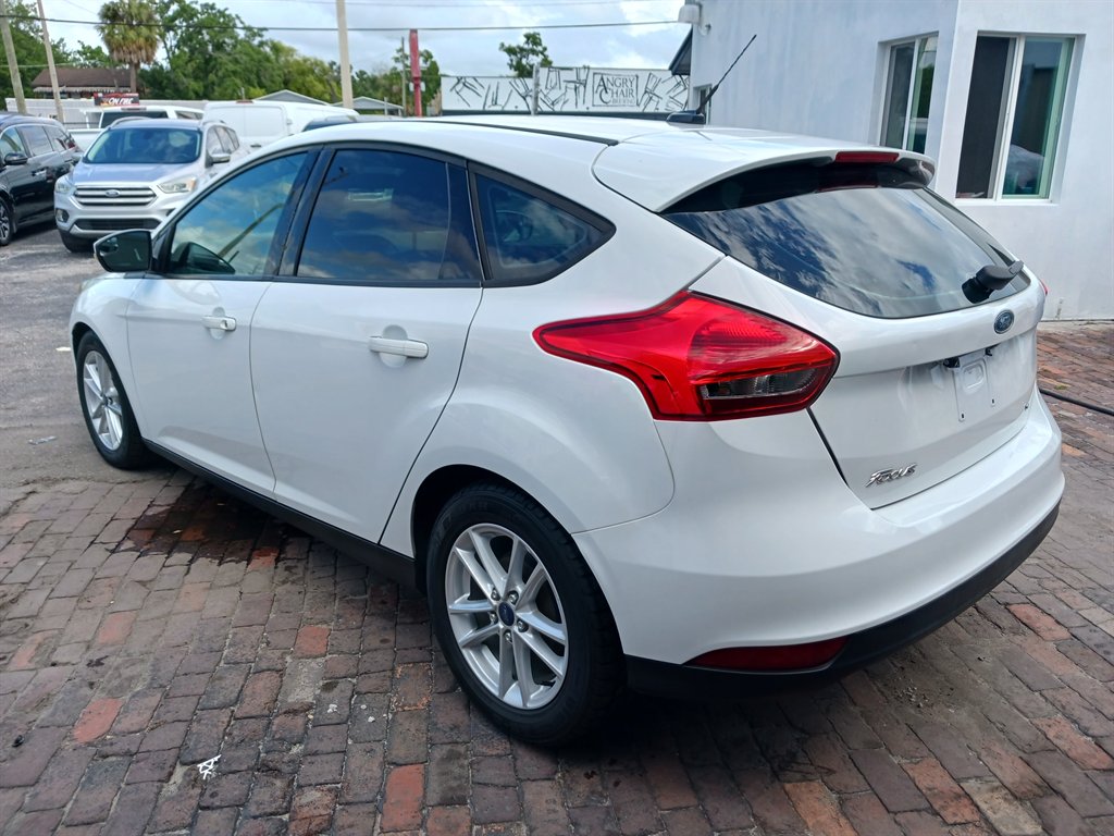 2017 Ford Focus - $3,990