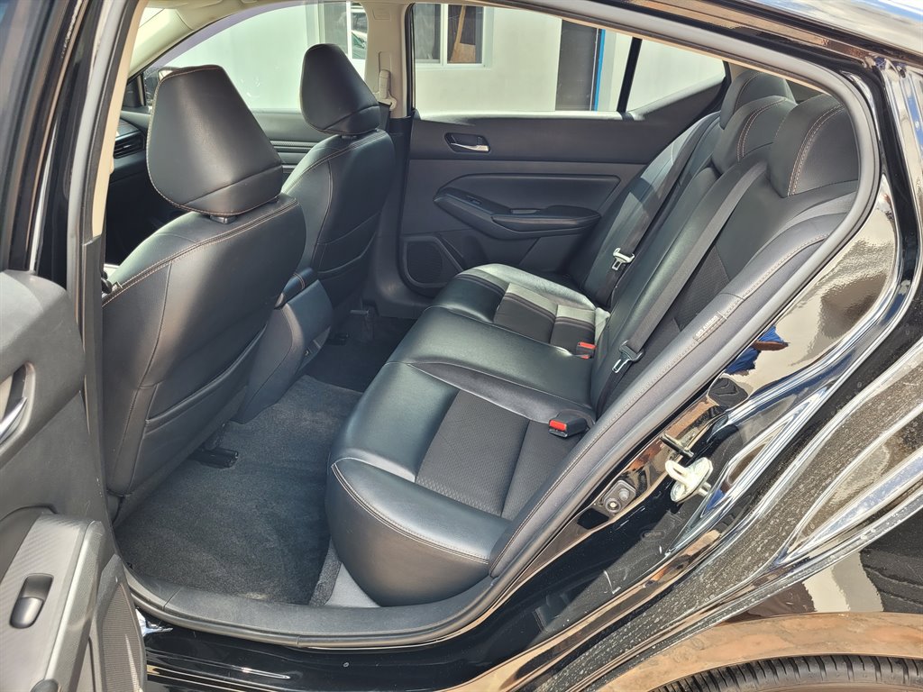 2020 Nissan Altima - $7,890