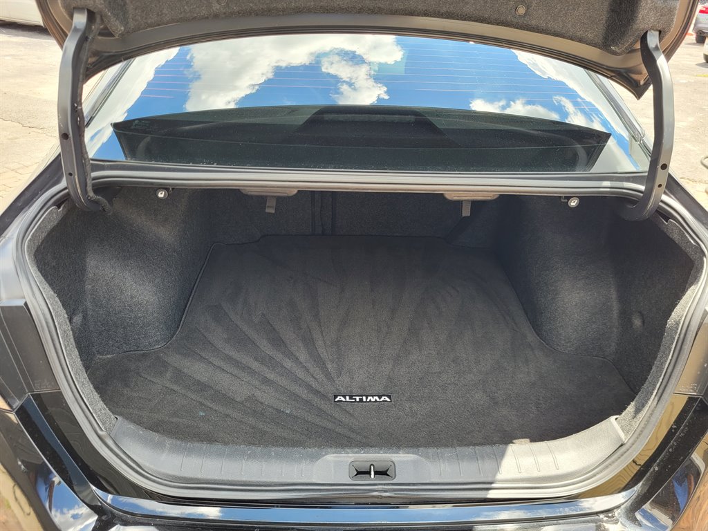 2020 Nissan Altima - $7,890