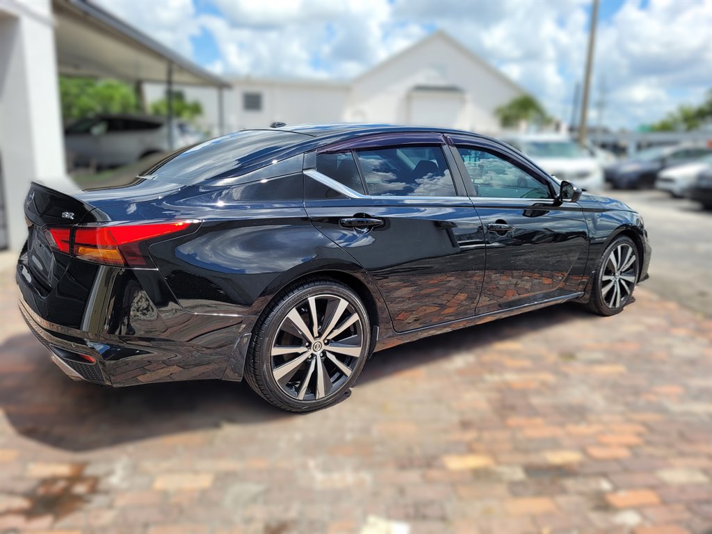 2020 Nissan Altima - $7,890