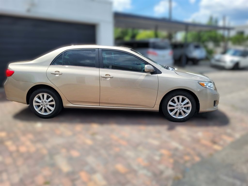 2009 Toyota Corolla - $8,390