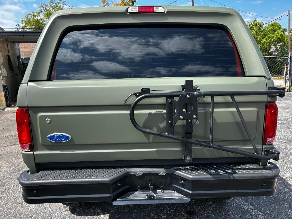 1995 Ford Bronco XLT photo