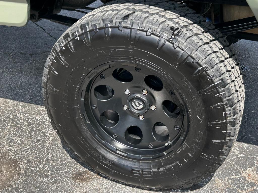 1995 Ford Bronco XLT photo