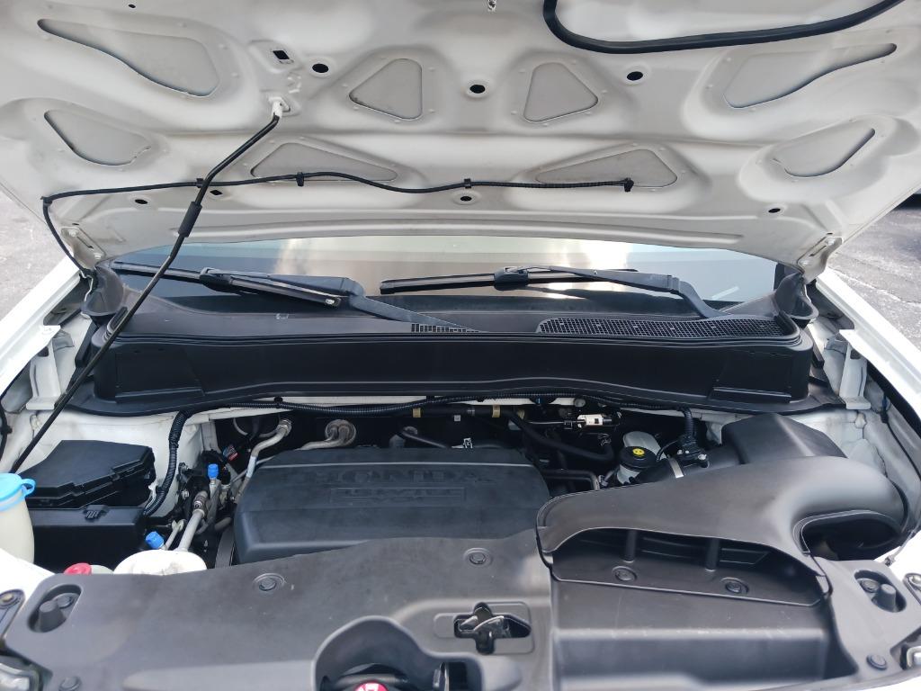 2015 Honda Pilot LX photo