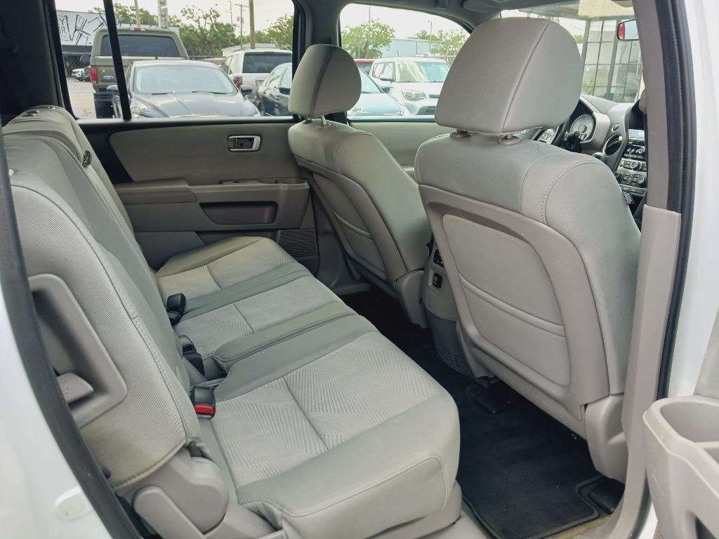2015 Honda Pilot LX photo