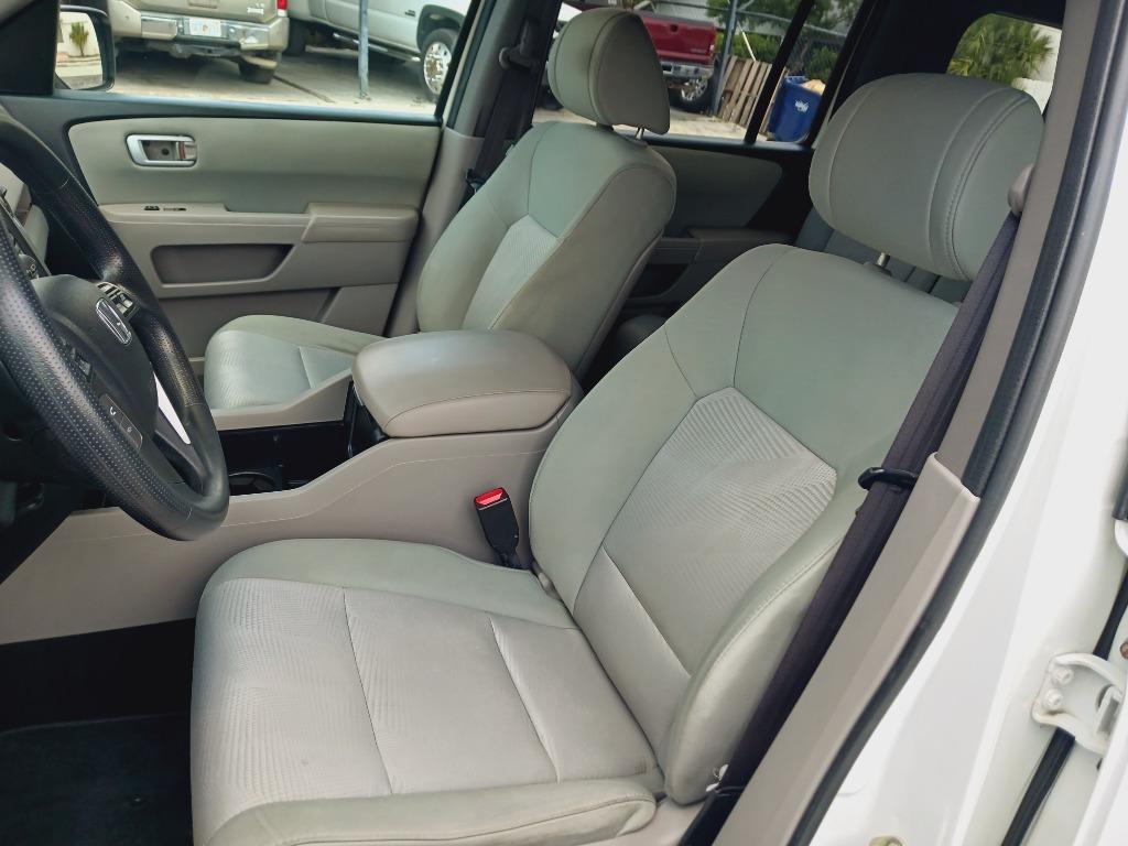 2015 Honda Pilot LX photo