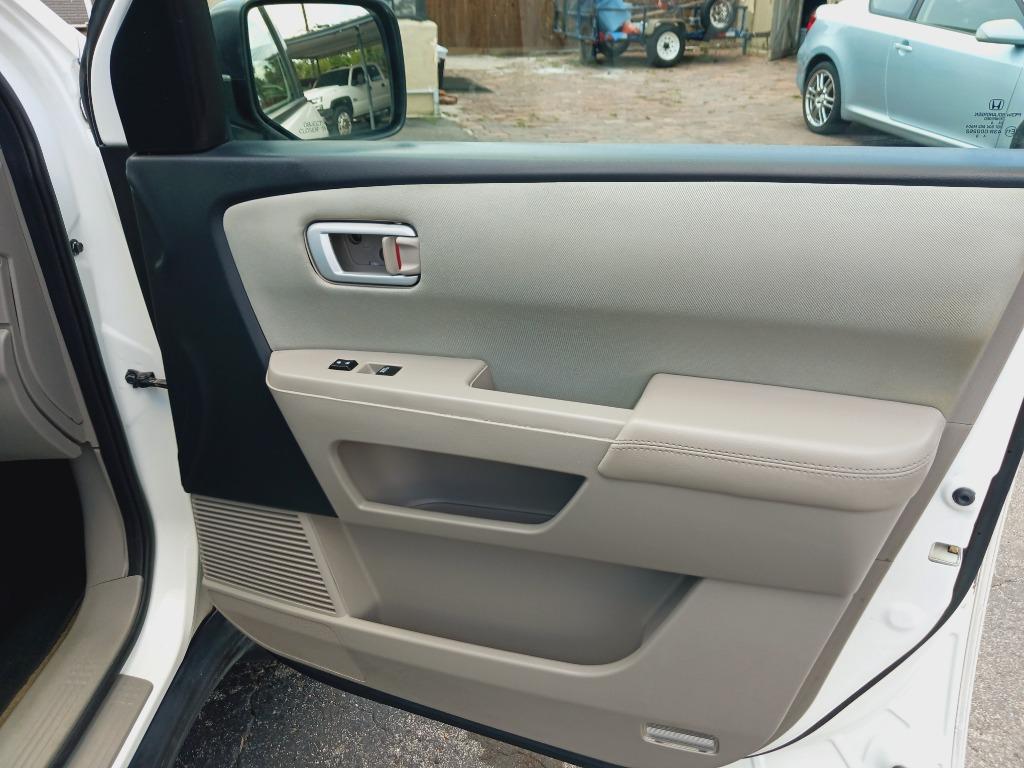 2015 Honda Pilot LX photo