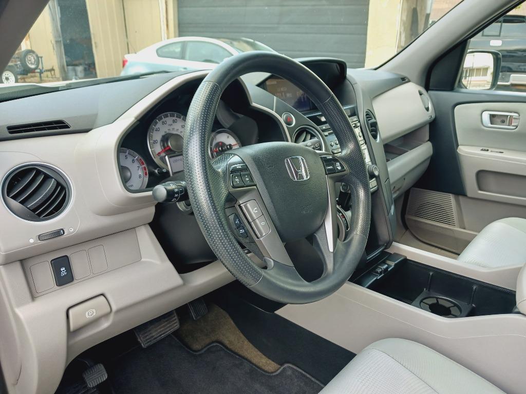2015 Honda Pilot LX photo
