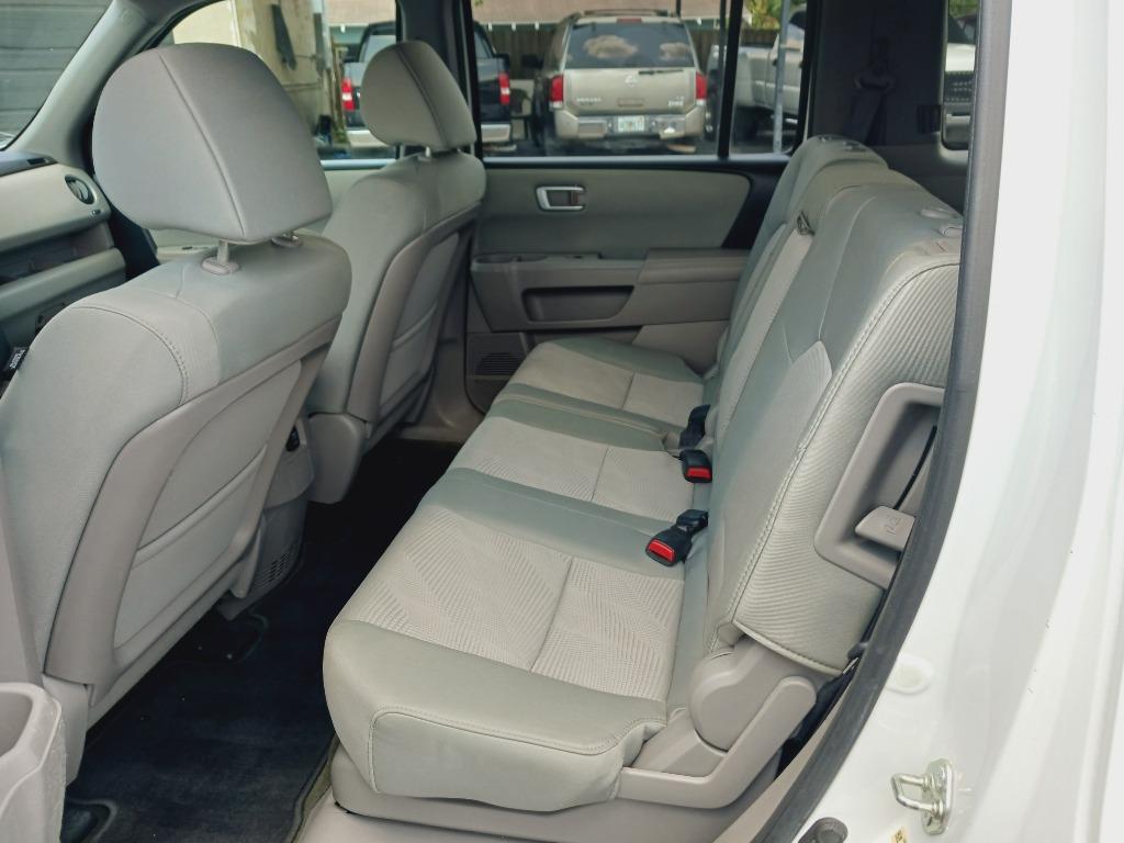 2015 Honda Pilot LX photo