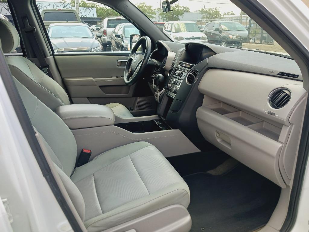 2015 Honda Pilot LX photo
