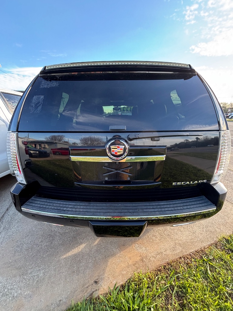 2013 Cadillac Escalade Premium photo