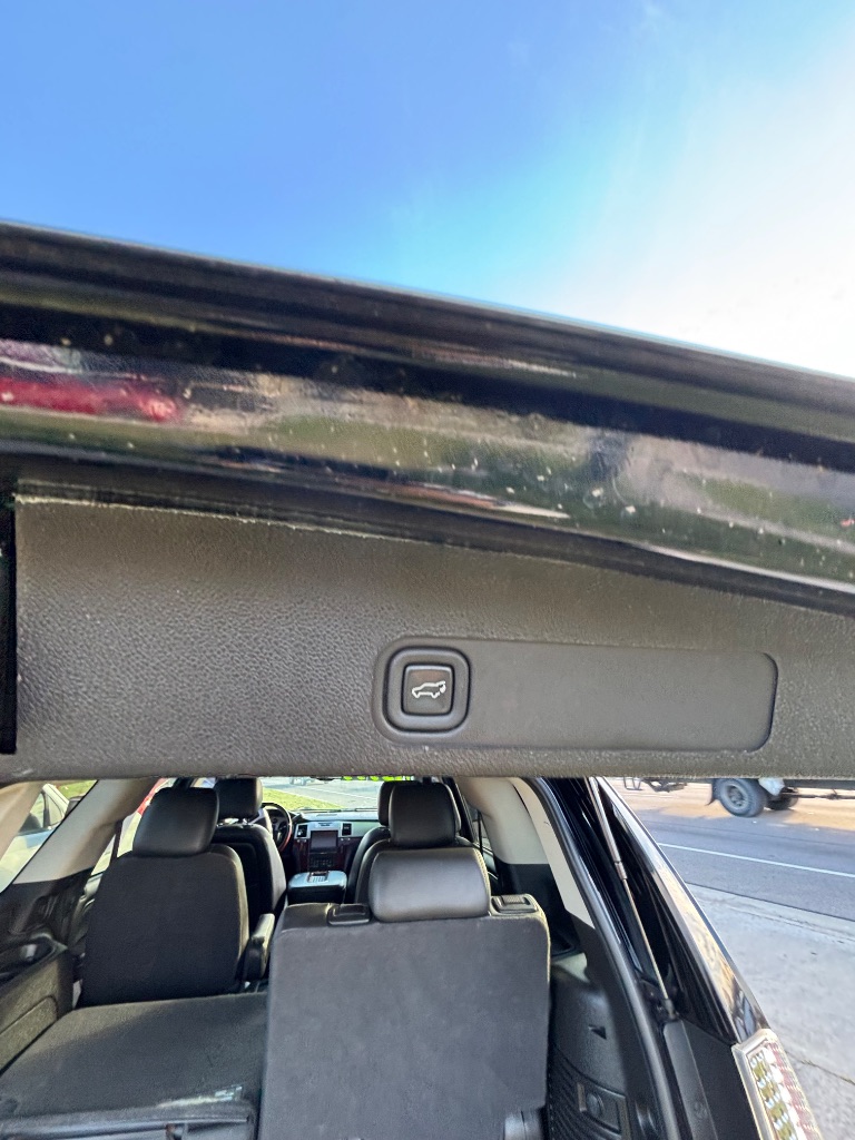 2013 Cadillac Escalade Premium photo