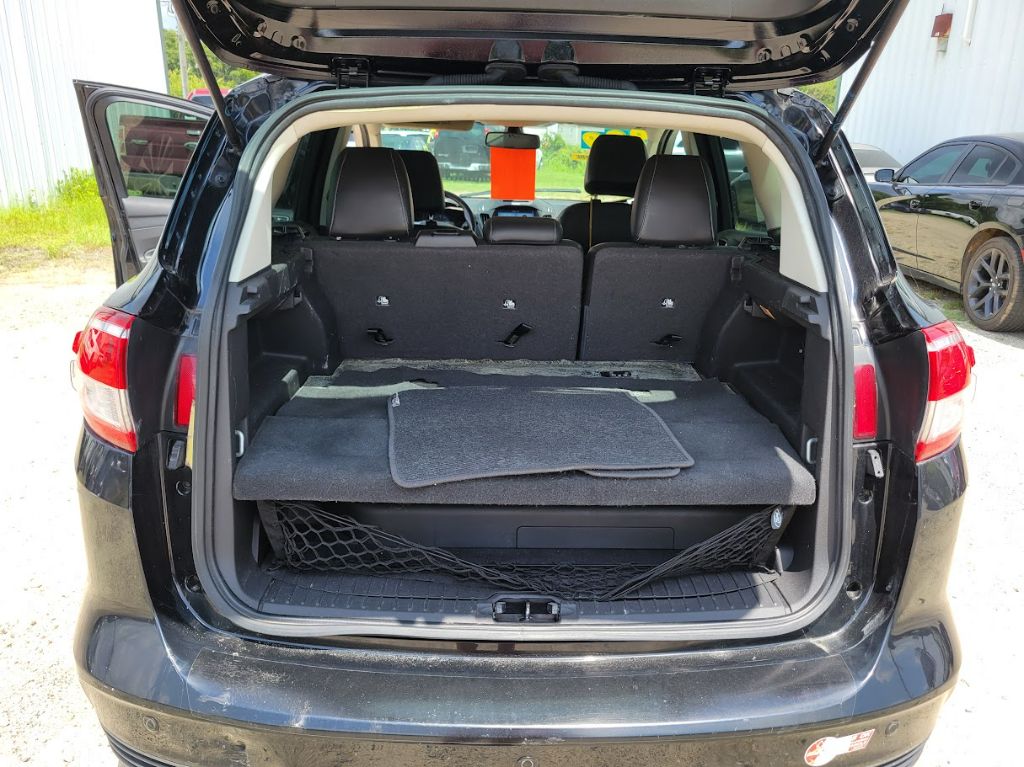 2017 Ford C-MAX