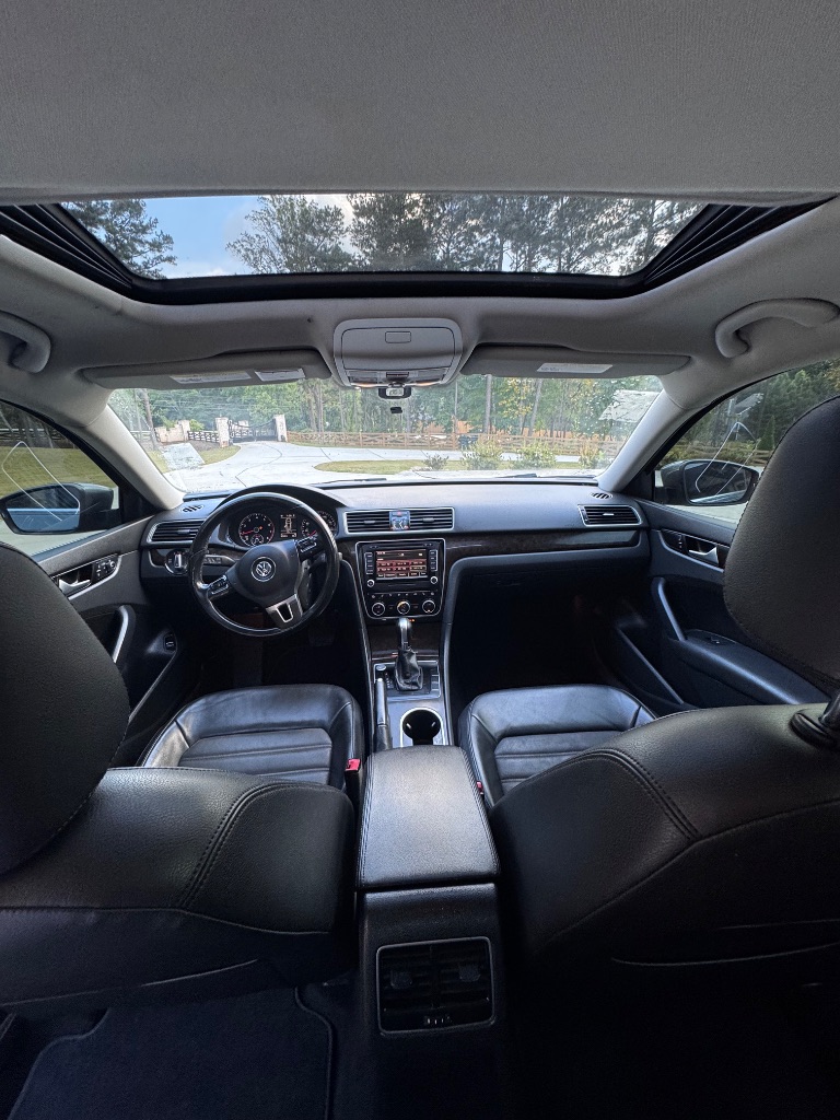 2015 Volkswagen Passat - $6,000