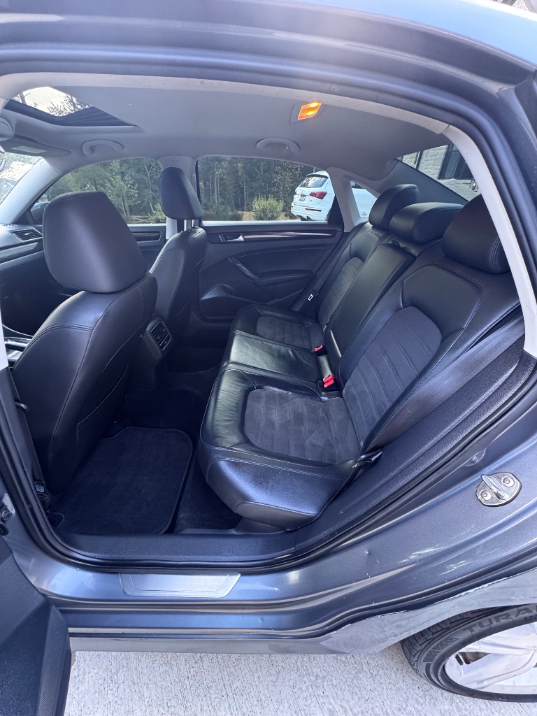 2015 Volkswagen Passat - $6,000